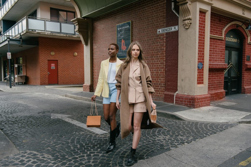 Holly and Naomi, street style strutting in Ebenezer Place